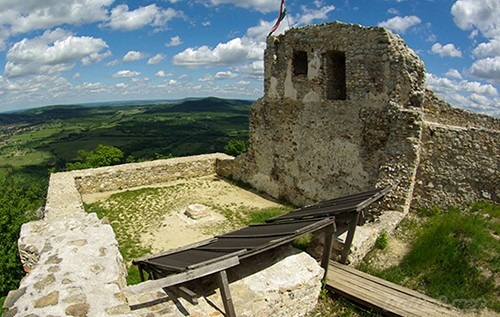 Rezi Tátika Castle ruin